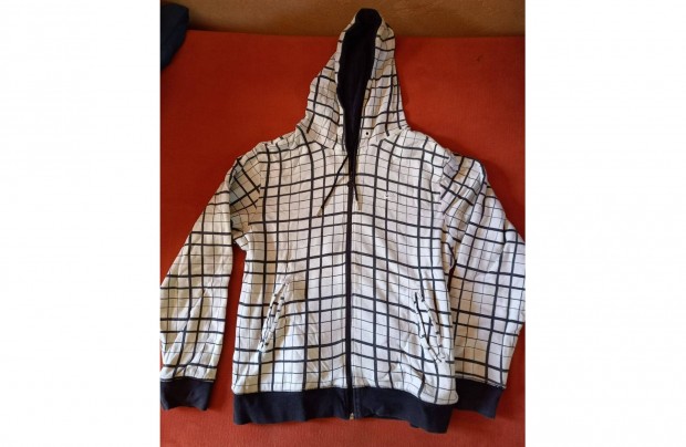 Nike mints kapucnis pulver