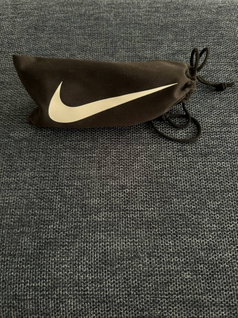 Nike napszemveg