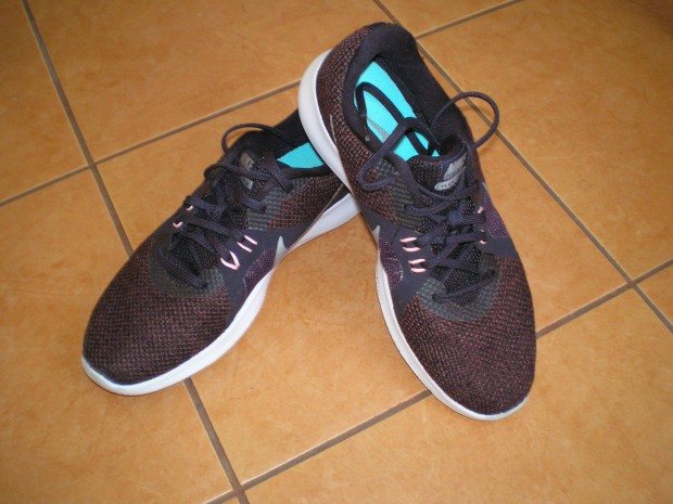 Nike ni cip 37-es 37 keveset hasznlt hibtlan