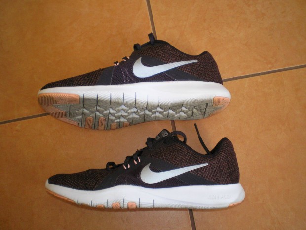 Nike ni cip 38-as 38 keveset hasznlt hibtlan