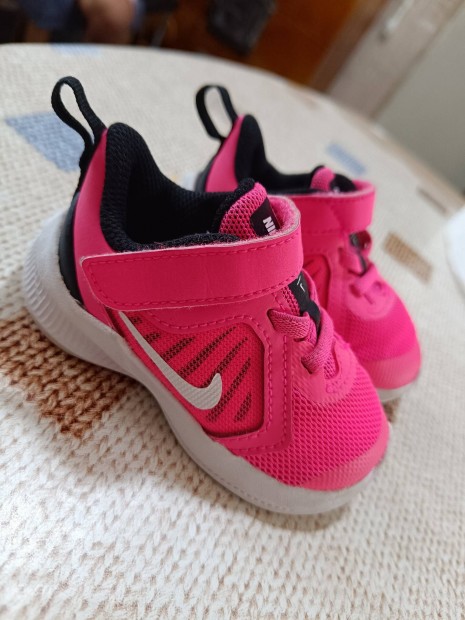 Nike pink kislny cip 19.5-es