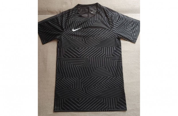 Nike pl(DRI Fit)