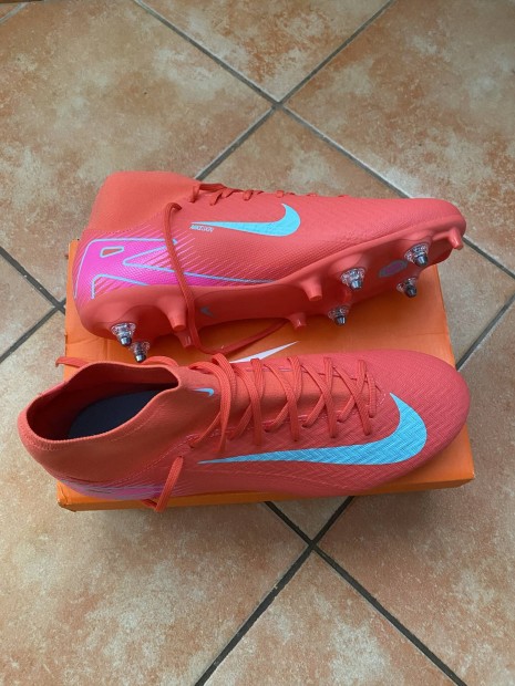 Nike prémium minőségű futballcipő eladó