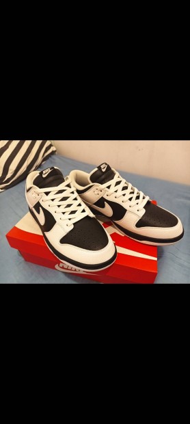 Nike reverse panda dunk frfi sportcip 