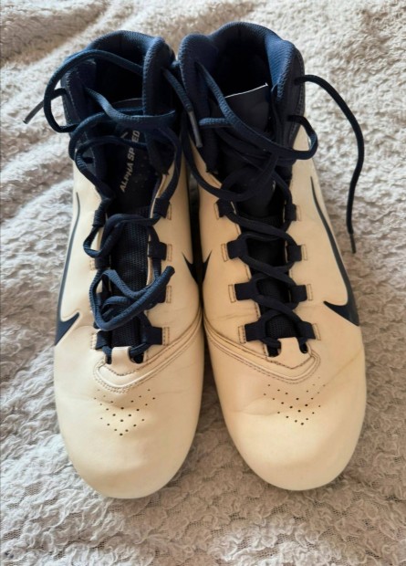 Nike stoplis focicipő
