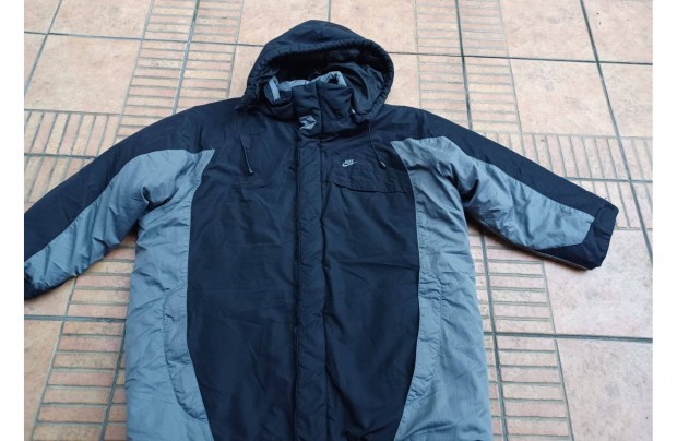 Nike tlikabt M