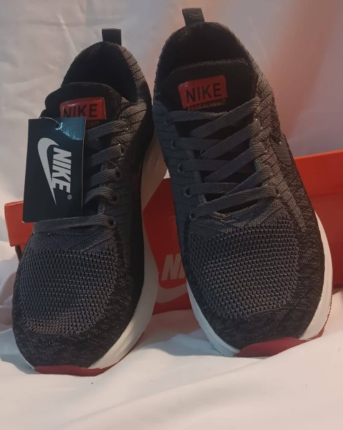Nike zoom black black-red EU 40 unisex