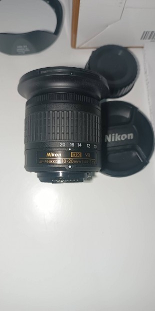 Nikon 10-20mm f4.5-5.6 AF-S VR DX G