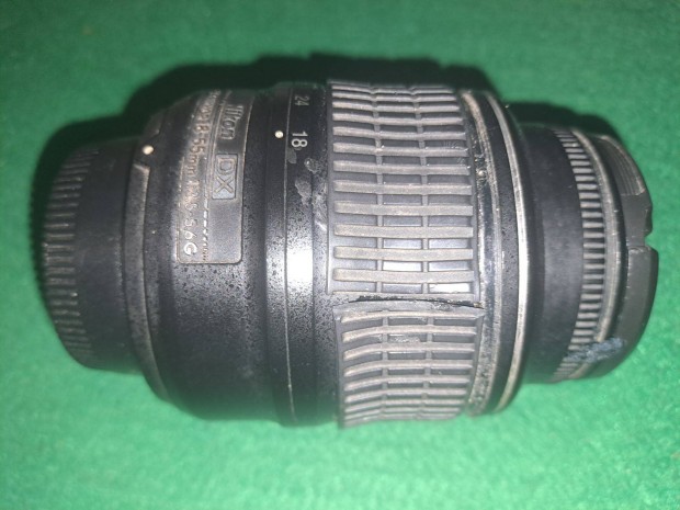 Nikon 18-55 mm objektv