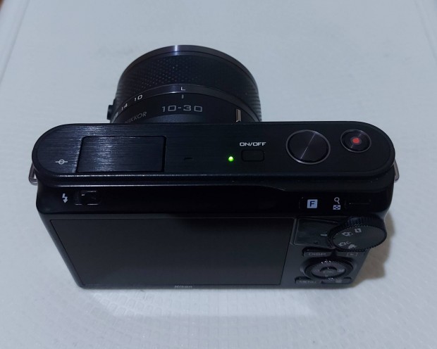 Nikon 1 J2 MILC Digitális fényképezőgép.