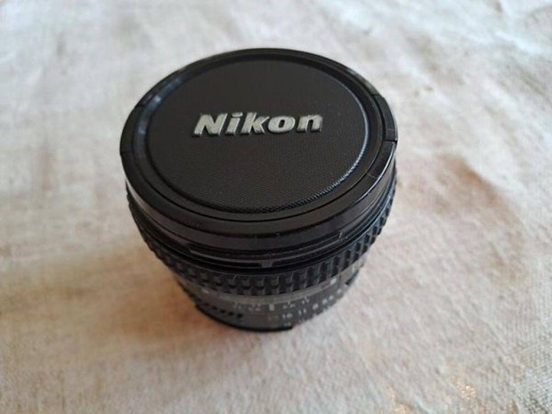 Nikon 20 mm fix objektiv