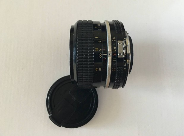 Nikon 2.8/35 mm AI-S nagyltszg objektv karc s gombamentes elad