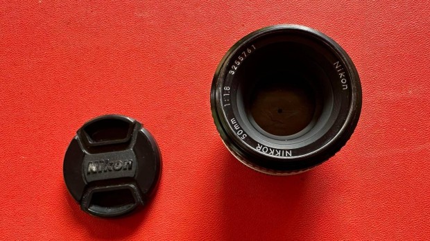 Nikon 50/1.8 Ai-S  objektv