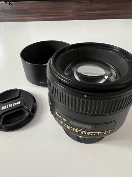 Nikon 85 f/1.8G objektv AF-S