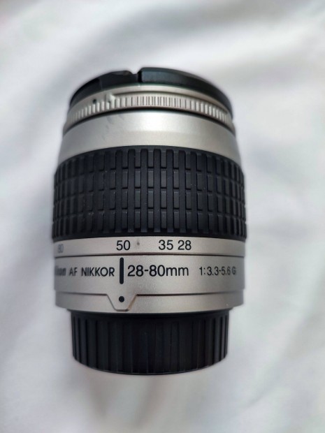 Nikon AF Nikkor 28-80mm f 3.3-5.6
