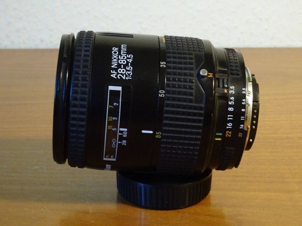 Nikon AF Nikkor 28-85 / 3,5-4,5 objektív