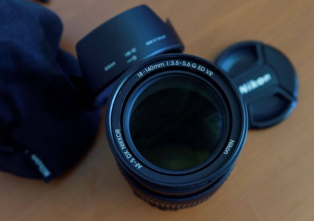 Nikon AF-S 18-140mm DX 1:3.5 - 5.6 G ED VR