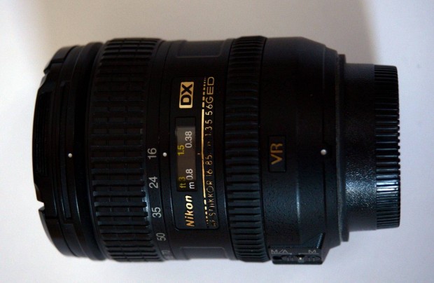 Nikon AF-S DX Nikkor 16-85mm f/3.5-5.6G ED VR