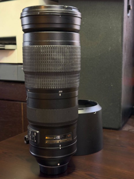 Nikon AF-S Nikkor 200-500mm f/5.6E ED VR