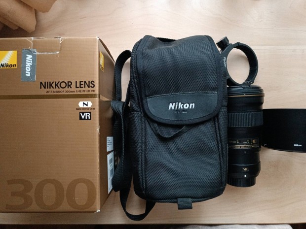 Nikon AF-S Nikkor 300mm F4 ED VR PF