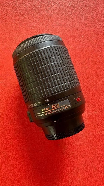 Nikon AF-S Nikkor 55-200 mm F4-5.6 G ED DX objektv