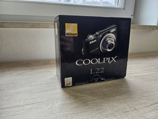 Nikon Coolpox L22 digital camera