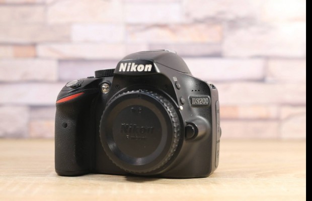 Nikon D3200 18.769 exp - 6 hnap garancia