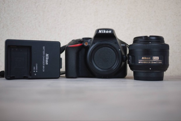 Nikon D3500 DSLR 