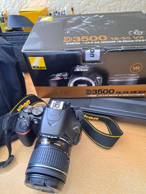 Nikon D3500 (18-55 VR Kit) digitális fényképezőgép újszerű állapotban!