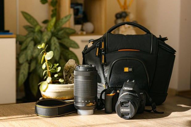 Nikon D3500, 18-55mm, 70-300mm