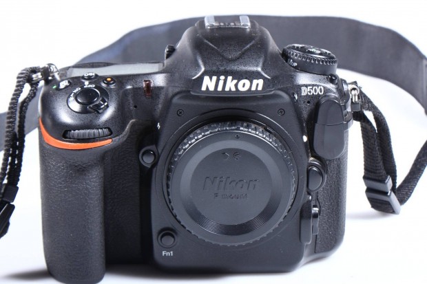 Nikon D500 digitlis fnykpezgp vz 