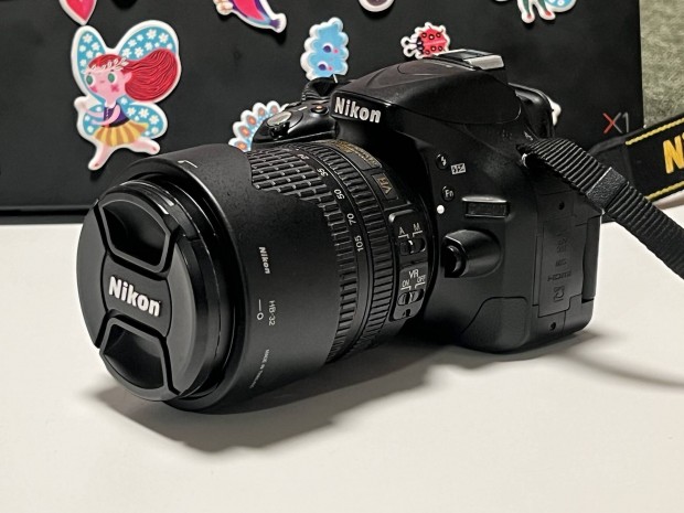 Nikon D5200 18-105