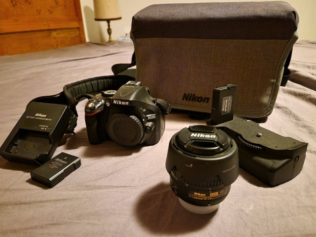 Nikon D5200 + 18-55 VR II