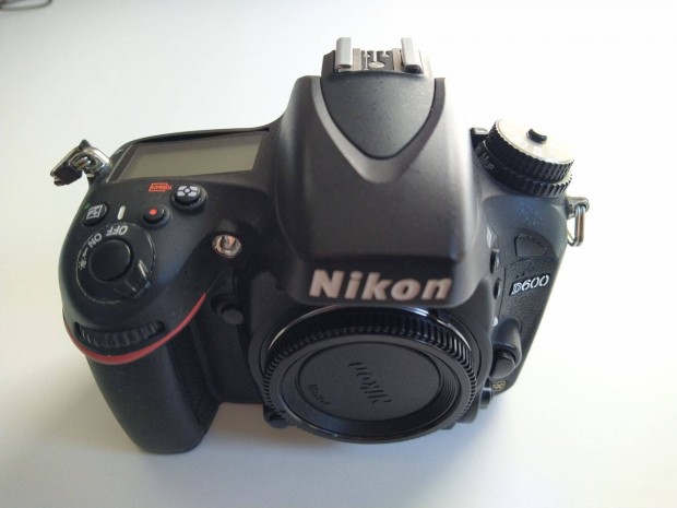 Nikon D600 Full Frame vz, + Vertax D14 portrmarkolat (ajndk Yongnu