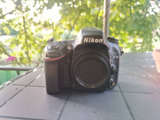 Nikon D610 + tartozkok 