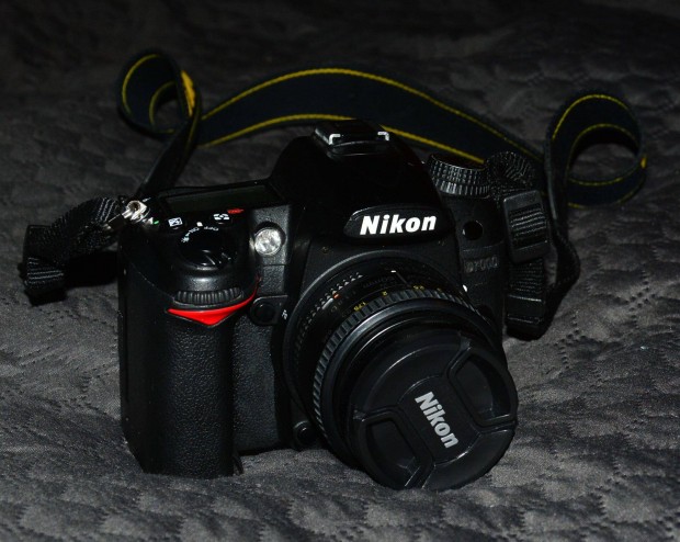 Nikon D7000 2db objektvvel