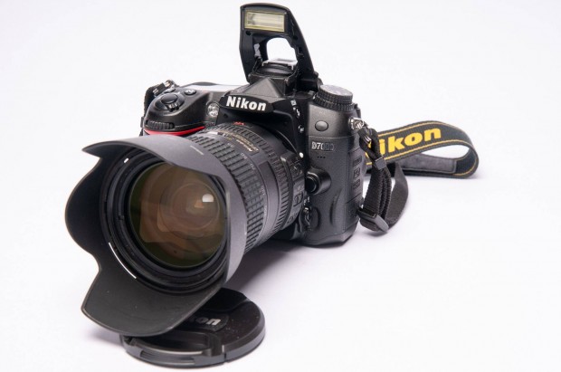 Nikon D7000 + Nikon AF-S Nikkor 18-200 3.5-5.6G ED VR szett