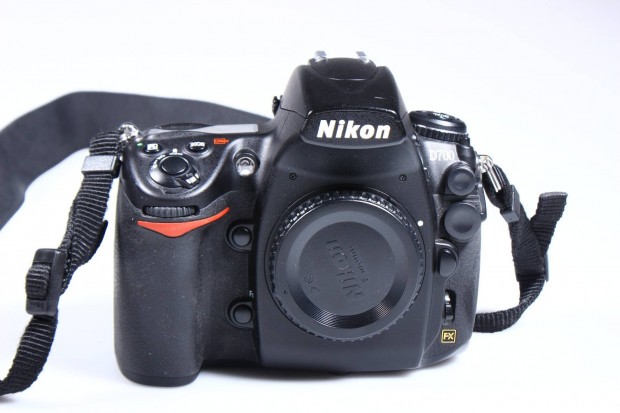 Nikon D700 digitlis fnykpezgp vz 