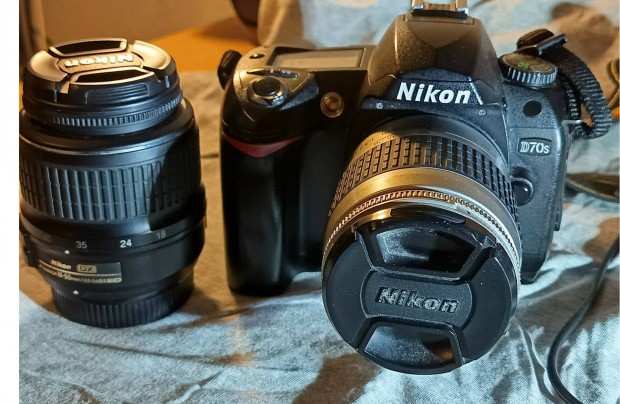 Nikon D70S DSLR szett elad