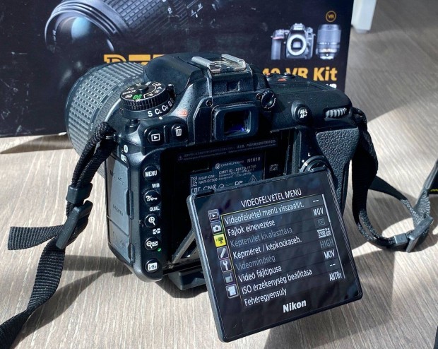 Nikon D7500 vz + 18-140mm kit objektv, dobozval gyri tartozkaival