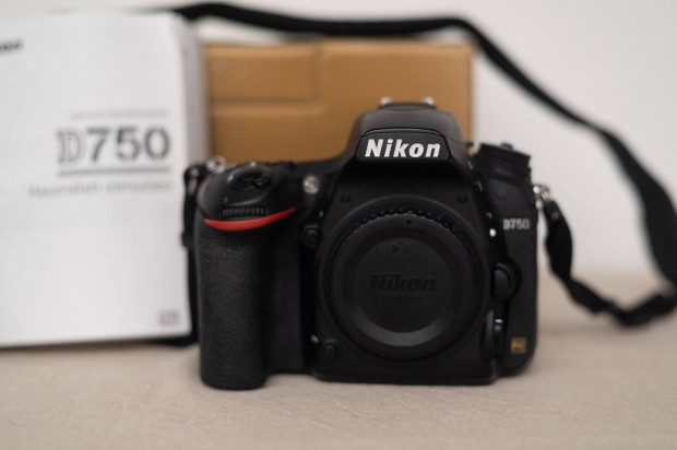 Nikon D750 fullframe váz