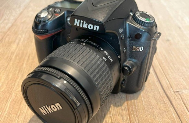 Nikon D90 fnykpezgp, objektvvel, tskval, memriakrtyval