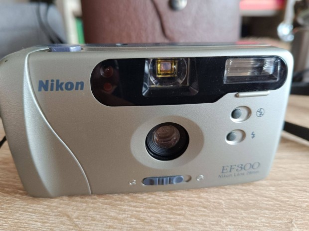 Nikon EF 300 filmes fnykpezgp