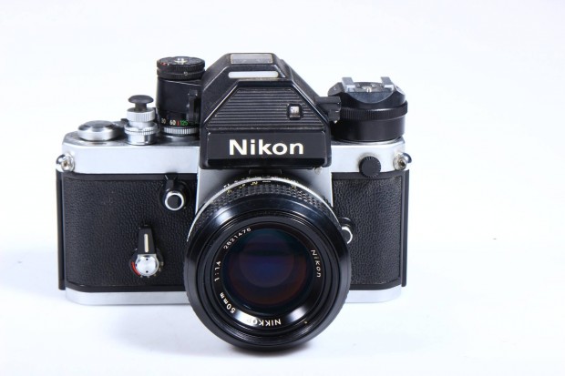 Nikon F2 filmes fényképezőgép + 1.4 50 mm objektív 