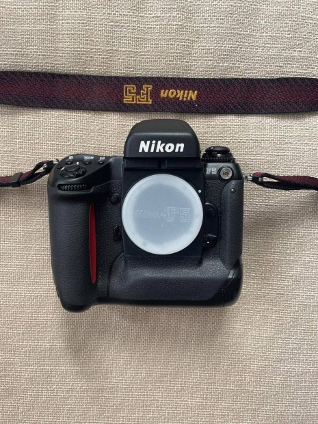 Nikon F5 vz MF-28 htfallal