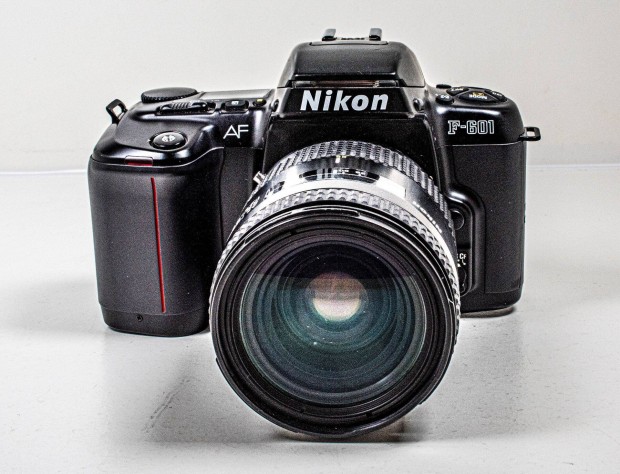 Nikon F601 (filmes) váz - választható objektívvel