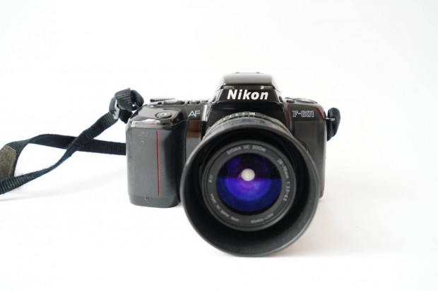 Nikon F-601 35mm tükörreflexes analóg fényképezőgép
