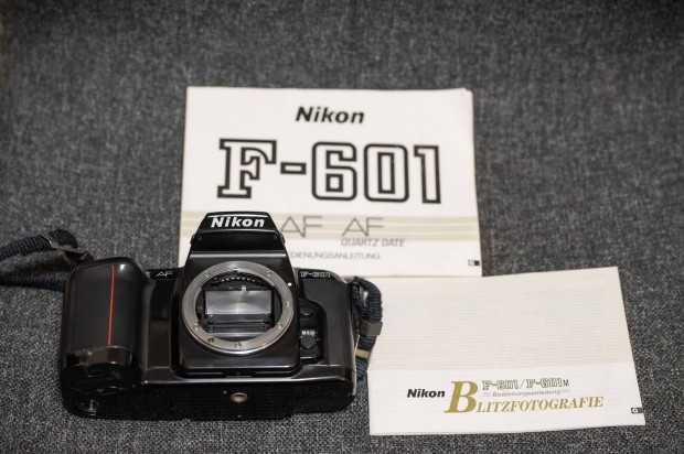 Nikon F-601 analóg váz