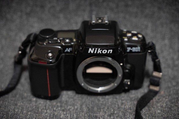 Nikon F-601 filmes analg fnykpezgp vz