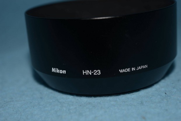 Nikon HN-23 fm napellenz Nikon AF 85/1.8 D objektvhez